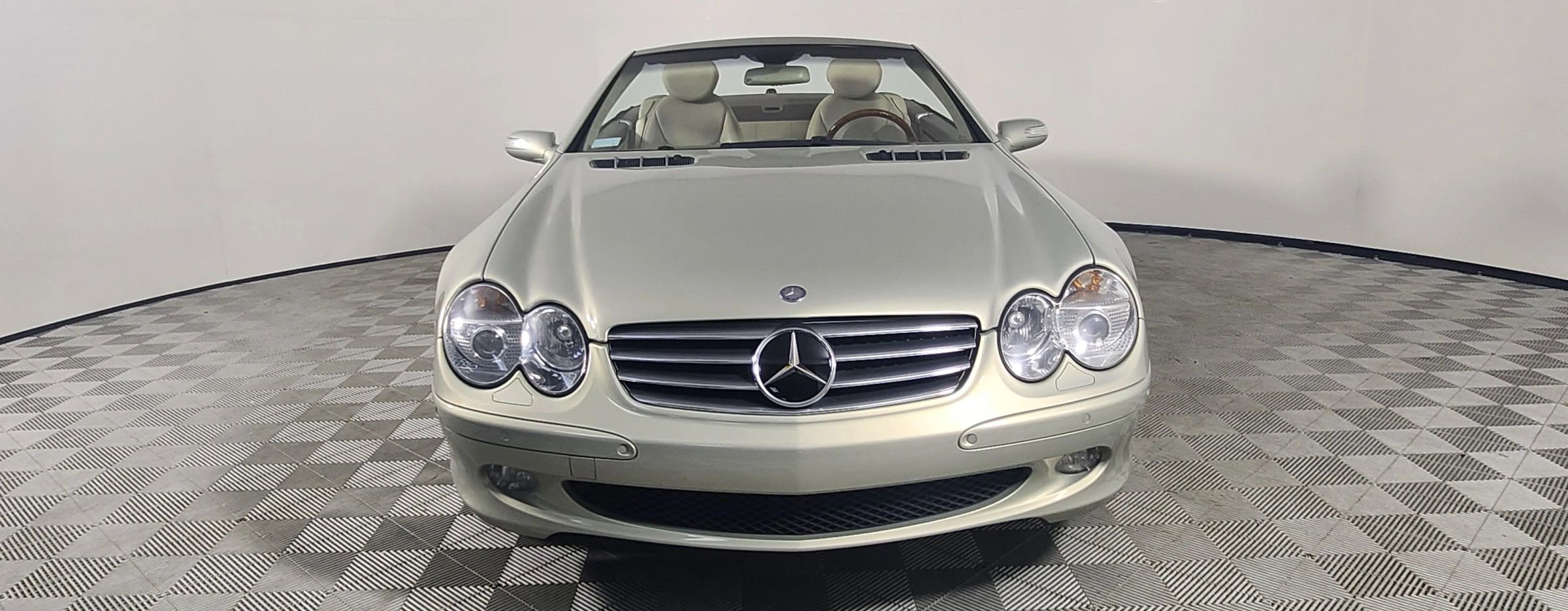 Used 2004 Mercedes-Benz SL 600 image 5