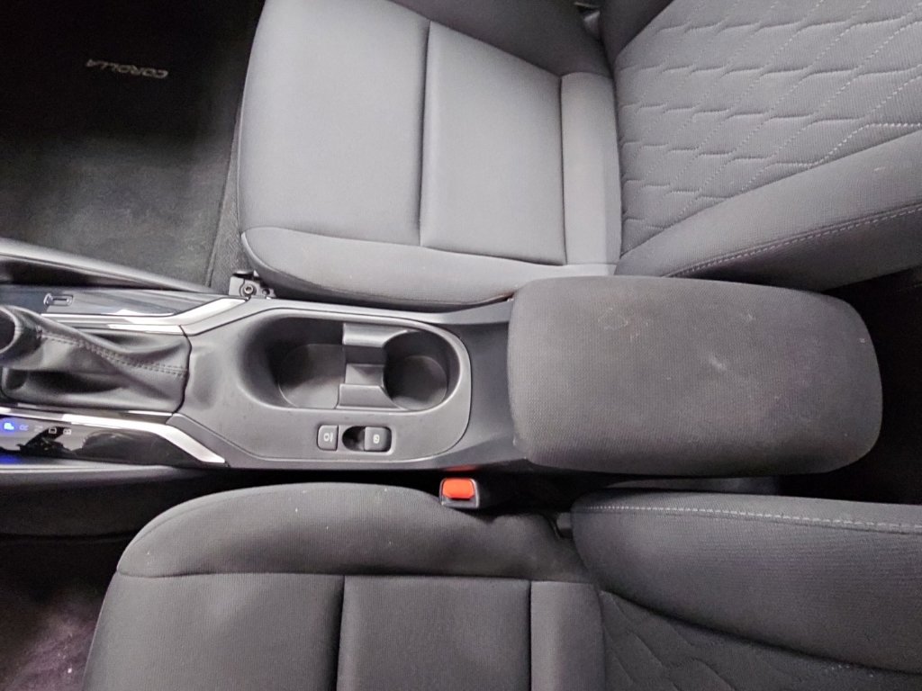 Used 2023 Toyota Corolla LE FWD image 21