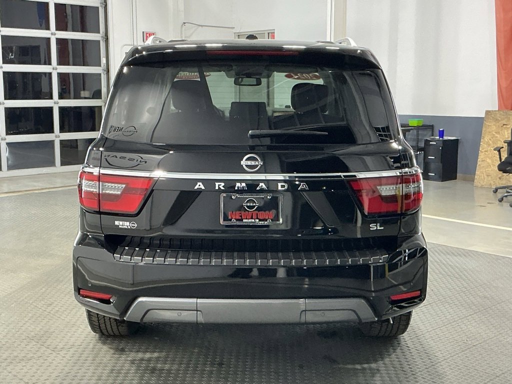 Used 2024 Nissan Armada SL w/ Captain's Chairs Package image 38