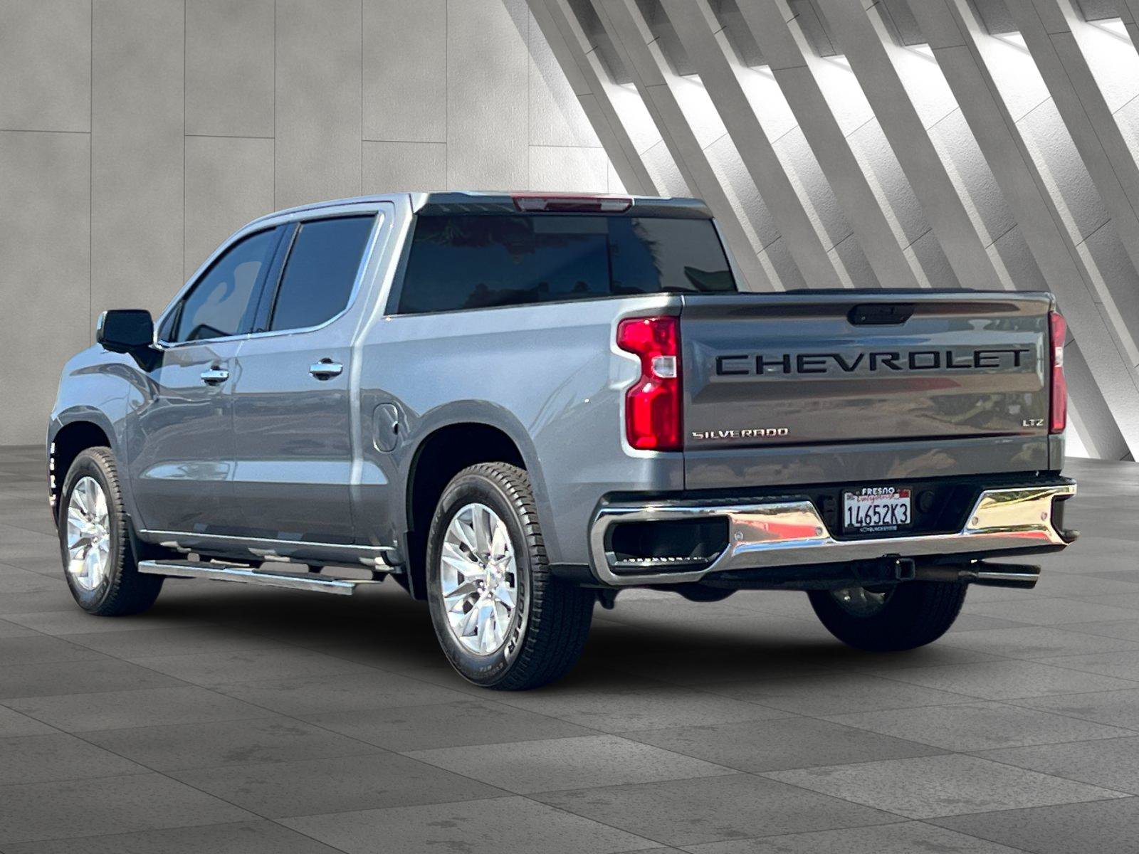 Used 2021 Chevrolet Silverado 1500 LTZ RWD image 6