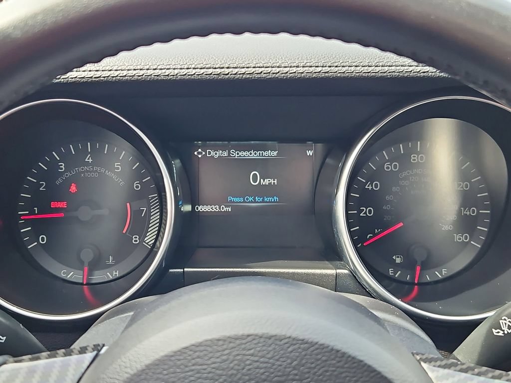 Used 2018 Ford Mustang Coupe RWD image 15