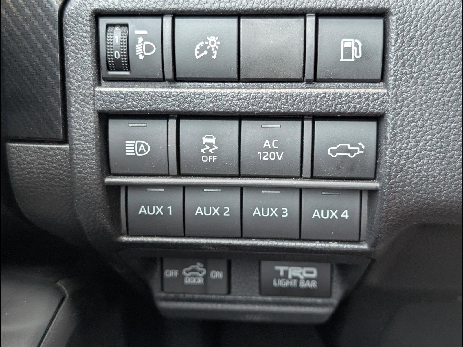 Used 2025 Toyota Tacoma TRD Pro AWD/4WD image 14