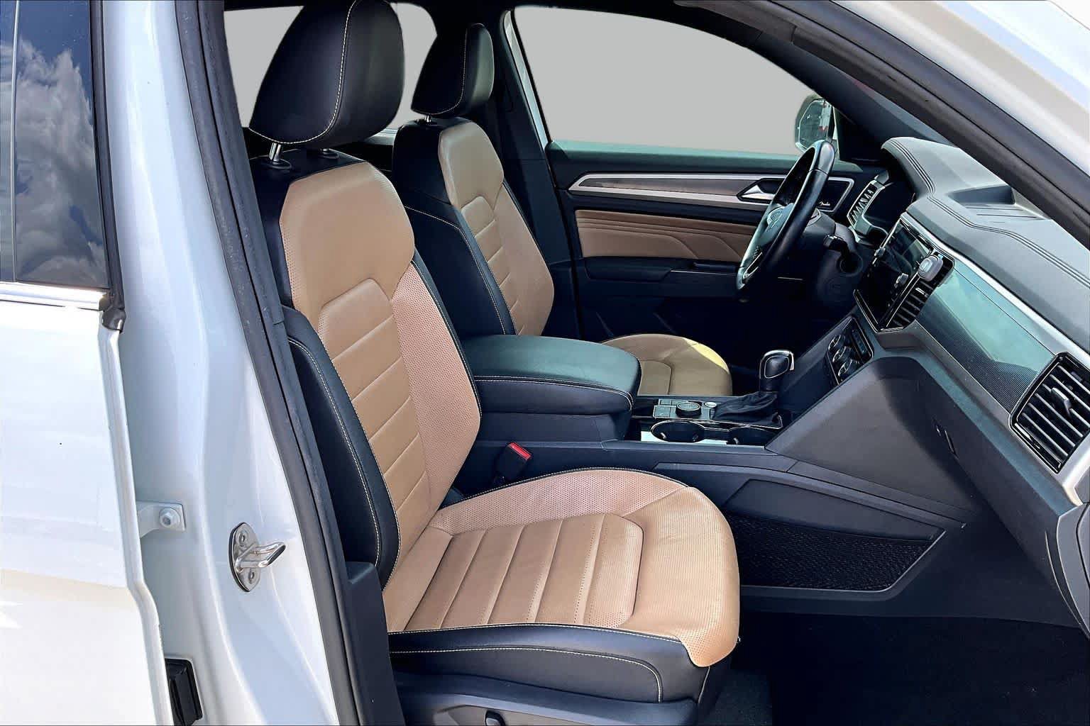 Used 2020 Volkswagen Atlas Cross Sport SEL Premium w/ Cross Sport MDO Package AWD/4WD image 8