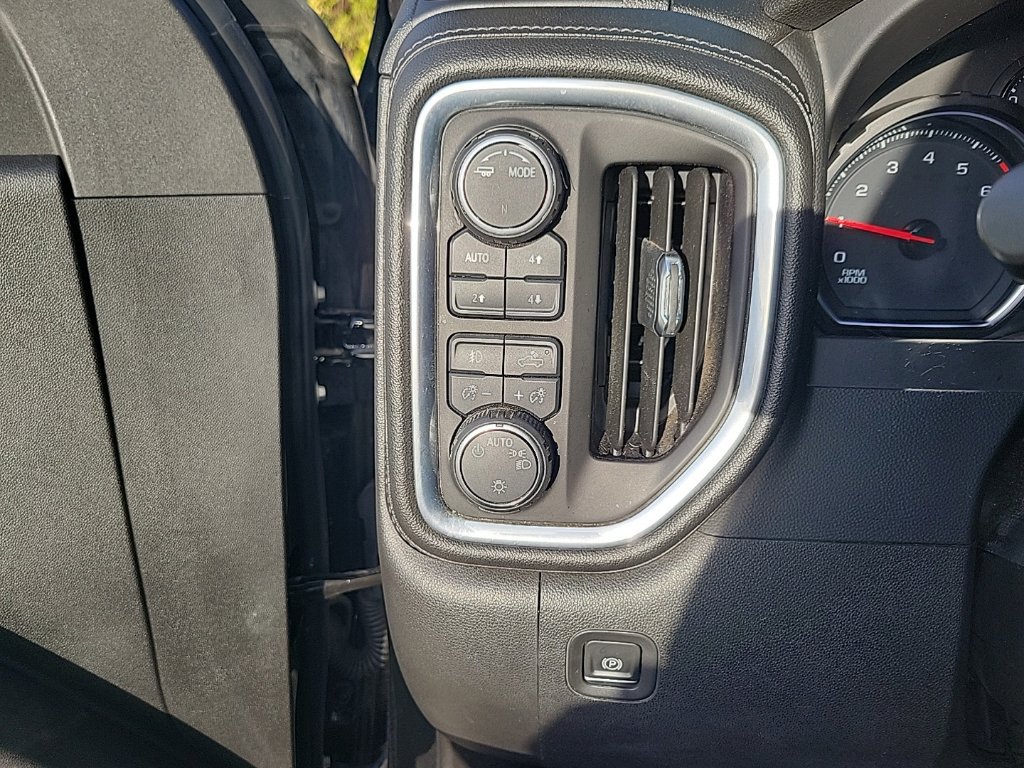 Used 2021 Chevrolet Silverado 1500 LT Trail Boss w/ Bed Protection Package AWD/4WD image 29