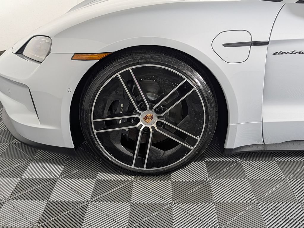 New 2026 Porsche Taycan AWD/4WD image 11