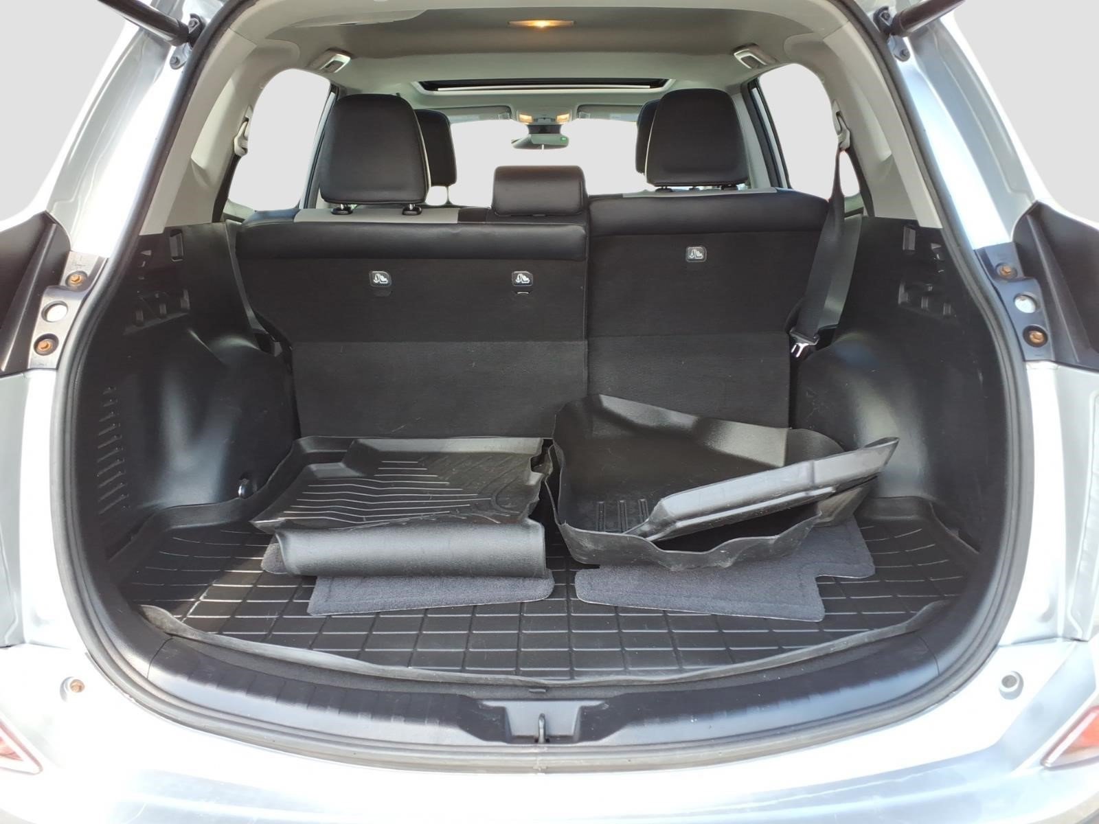 Used 2017 Toyota RAV4 Limited AWD/4WD image 16