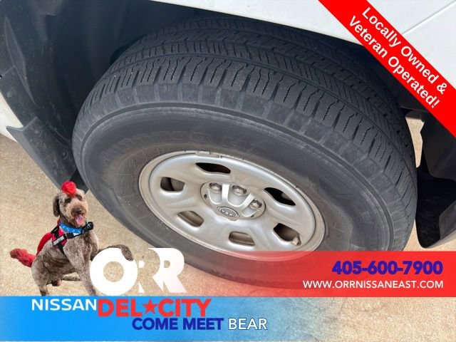 Used 2023 Nissan Frontier S w/ Technology Package RWD image 4