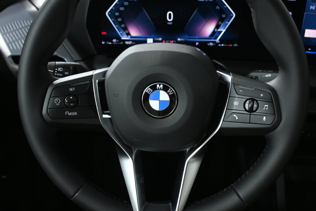 Used 2026 BMW 228i xDrive w/ Technology Package AWD/4WD image 19
