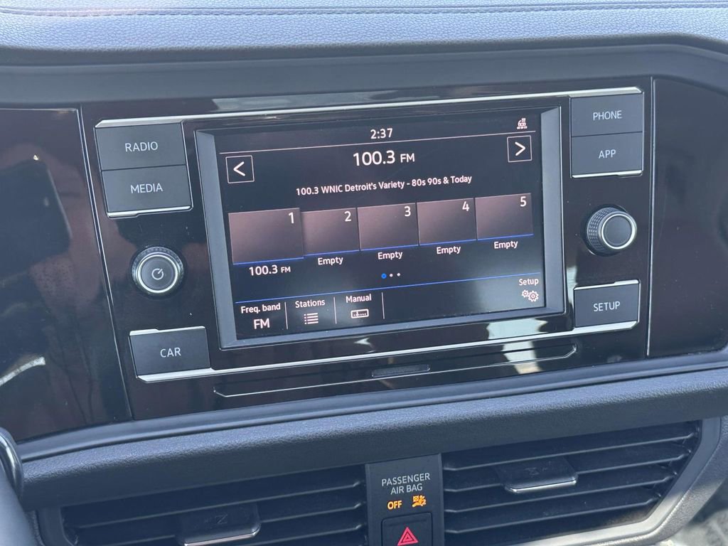 Used 2019 Volkswagen Jetta SE w/ Cold Weather Package image 26