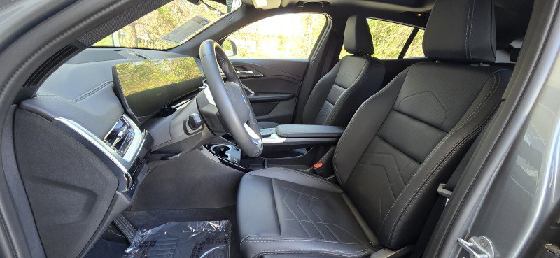 Certified 2025 BMW X2 xDrive28i w/ Premium Package image 19