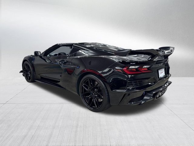 Used 2024 Chevrolet Corvette Z06 RWD image 8