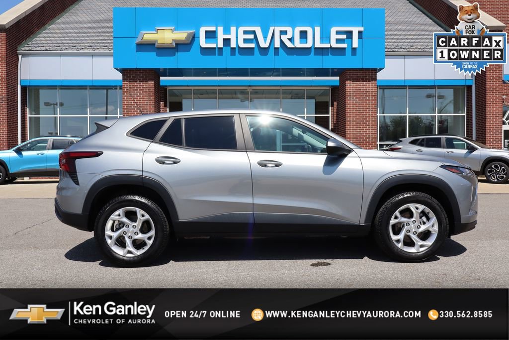 Used 2024 Chevrolet Trax LS w/ LS Convenience Package