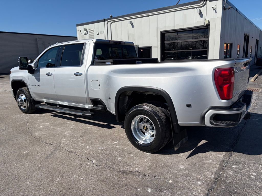 Used 2021 Chevrolet Silverado 3500 High Country image 29