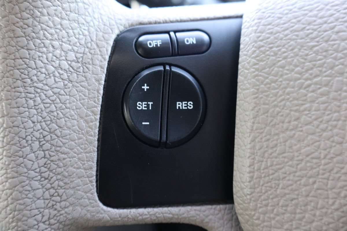 Used 2007 Ford Explorer Sport Trac XLT AWD/4WD image 30