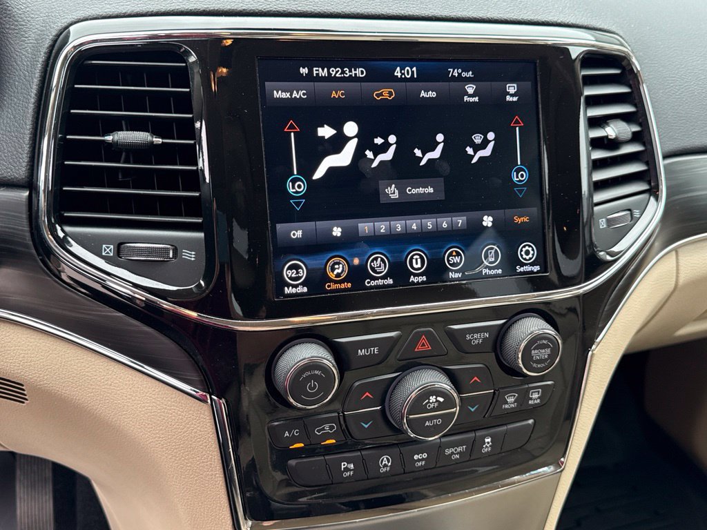 Used 2021 Jeep Grand Cherokee Limited AWD/4WD image 20