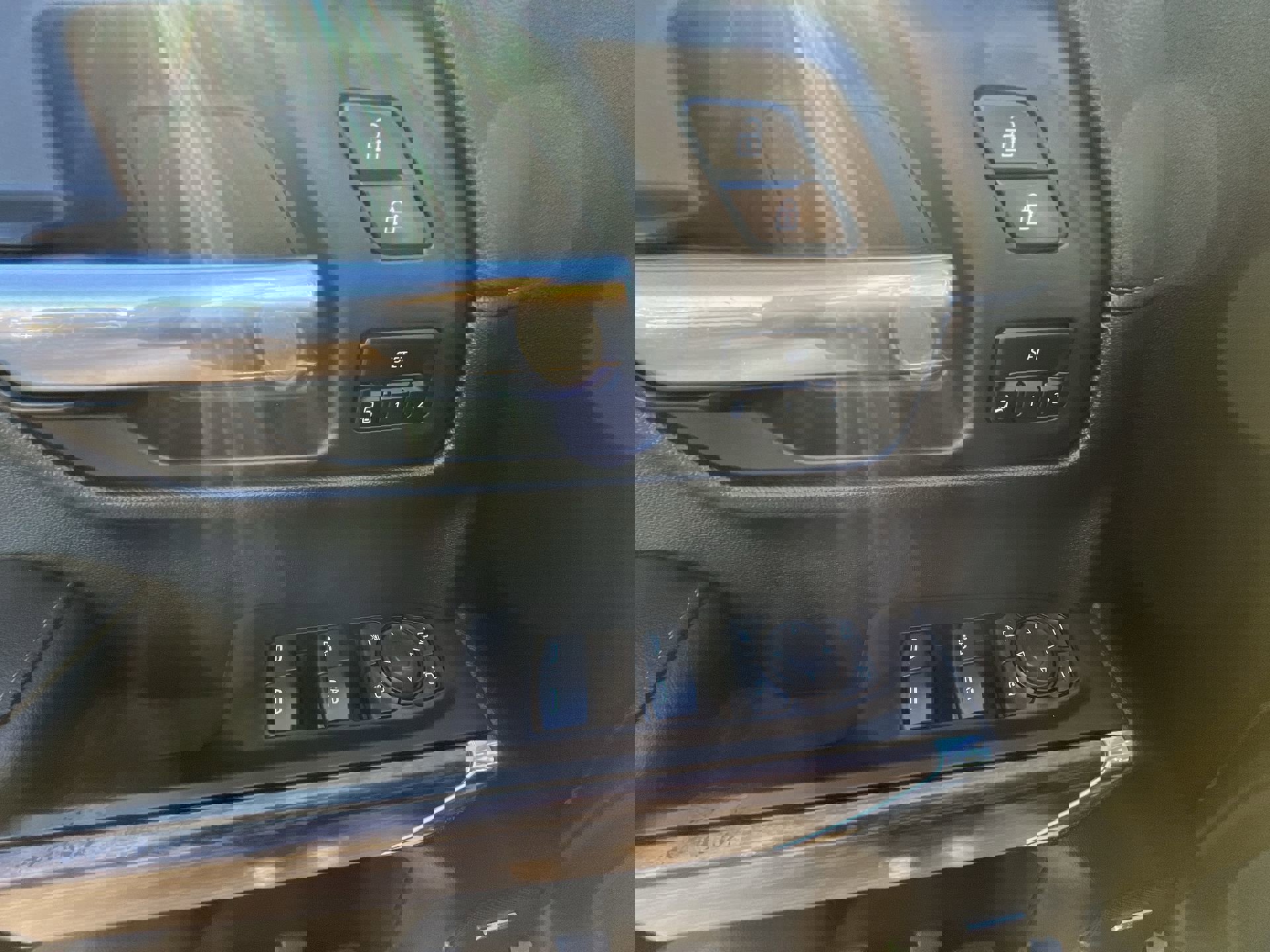 Certified 2020 Chevrolet Silverado 1500 High Country w/ Technology Package image 24