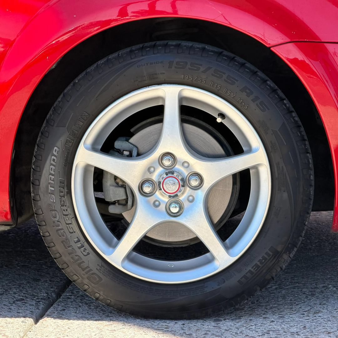 Used 2003 Toyota MR2 RWD image 32