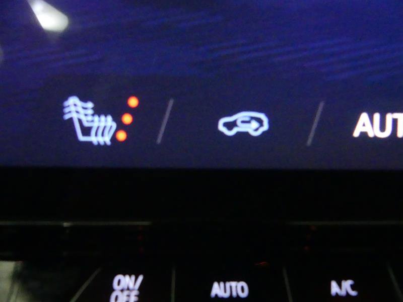 Used 2025 Chevrolet Blazer EV LT image 16