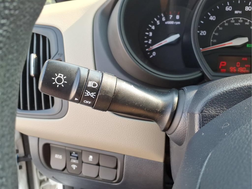 Used 2014 Kia Rio LX FWD image 22