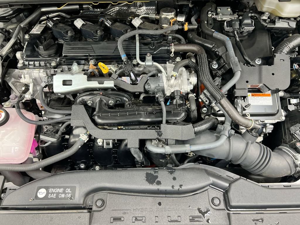 Used 2023 Toyota Prius Prime Premium w/ Advanced Technology Package FWD image 25