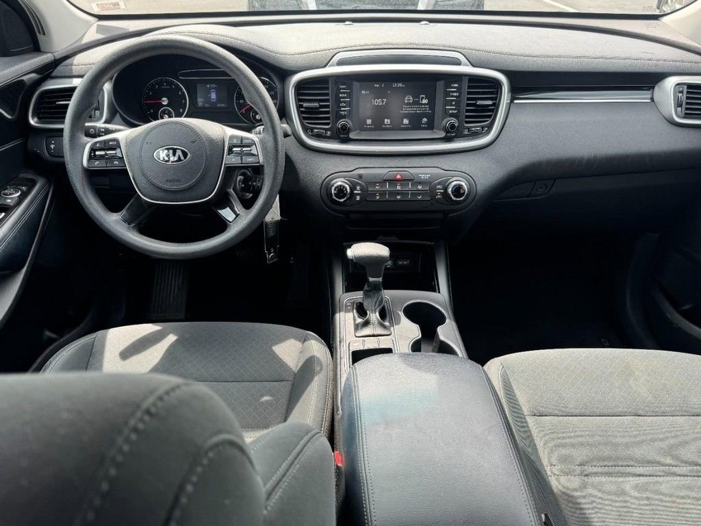 Used 2020 Kia Sorento L image 11