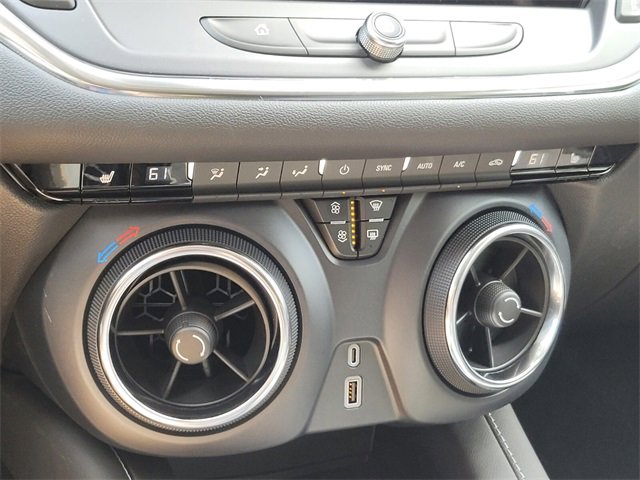 New 2025 Chevrolet Blazer LT image 24