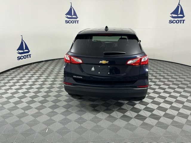 Used 2020 Chevrolet Equinox LS w/ LS Convenience Package FWD image 5