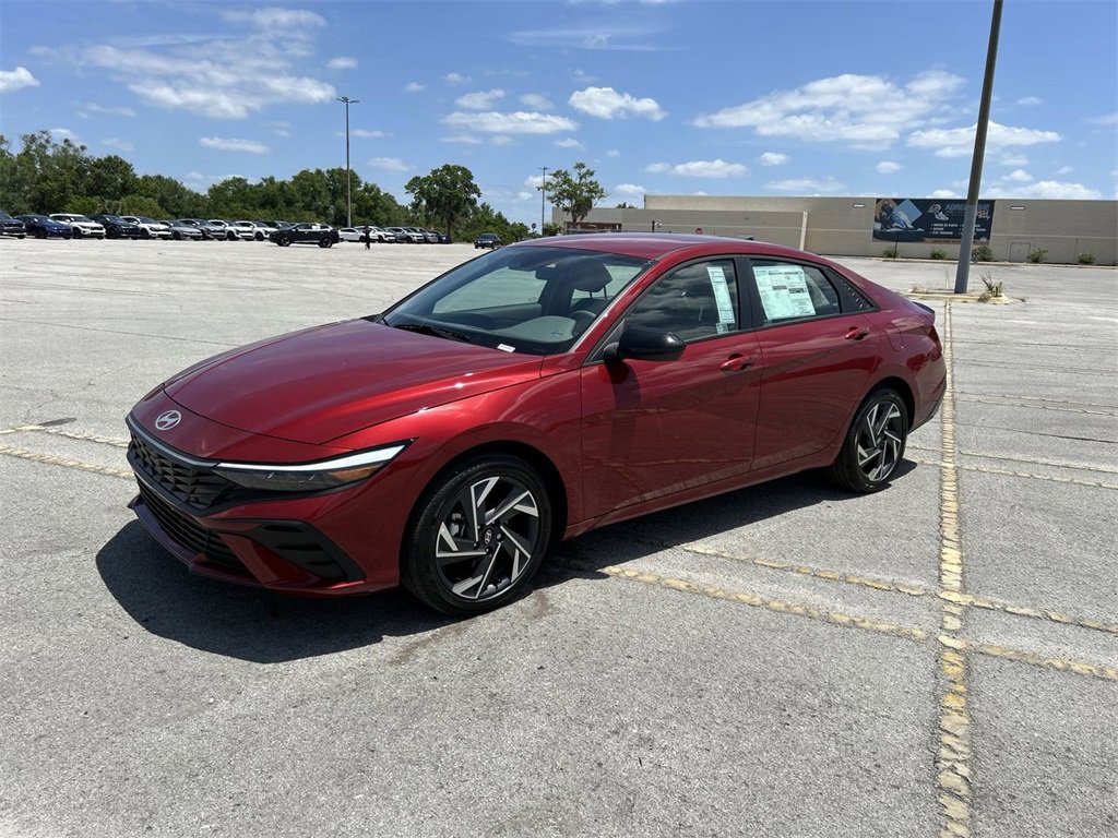 New 2025 Hyundai Elantra SEL image 14
