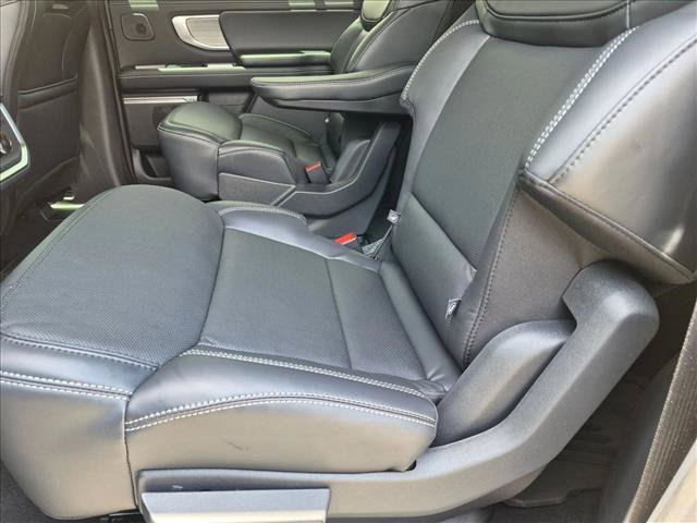New 2027 Ford Expedition Max Platinum w/ Driver's Package AWD/4WD image 14