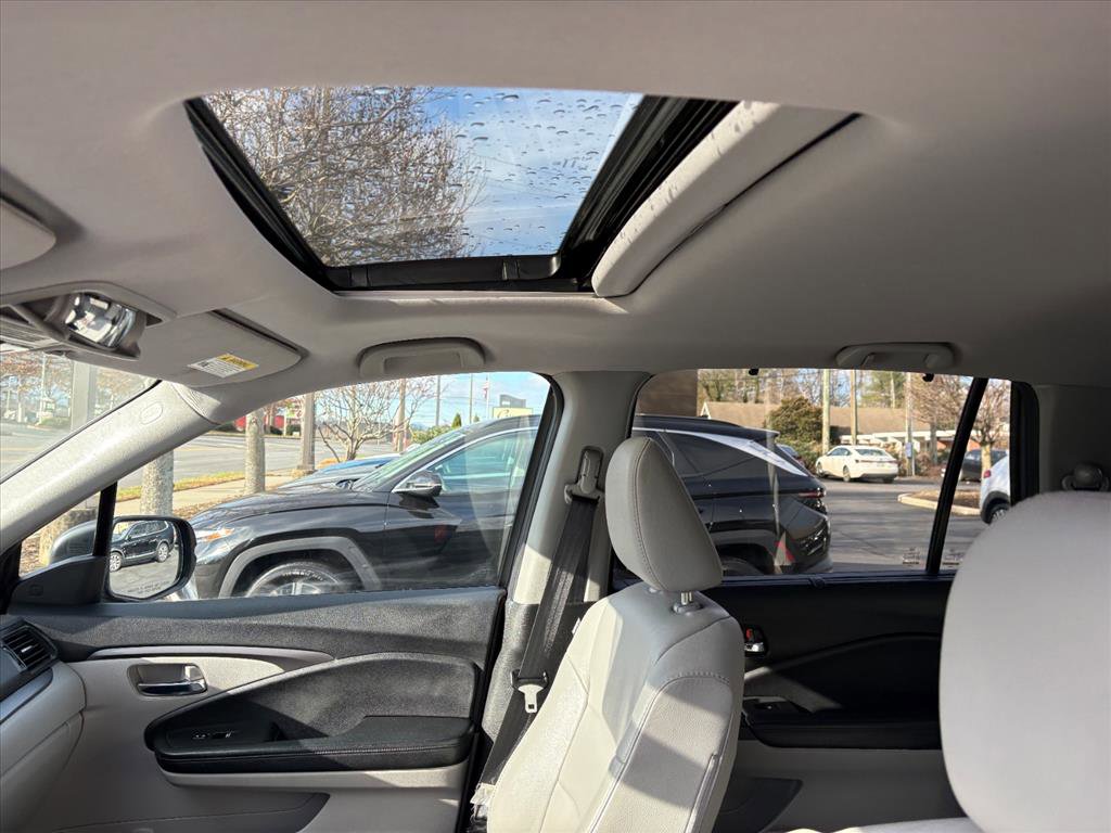 Used 2021 Honda Pilot EX-L image 11