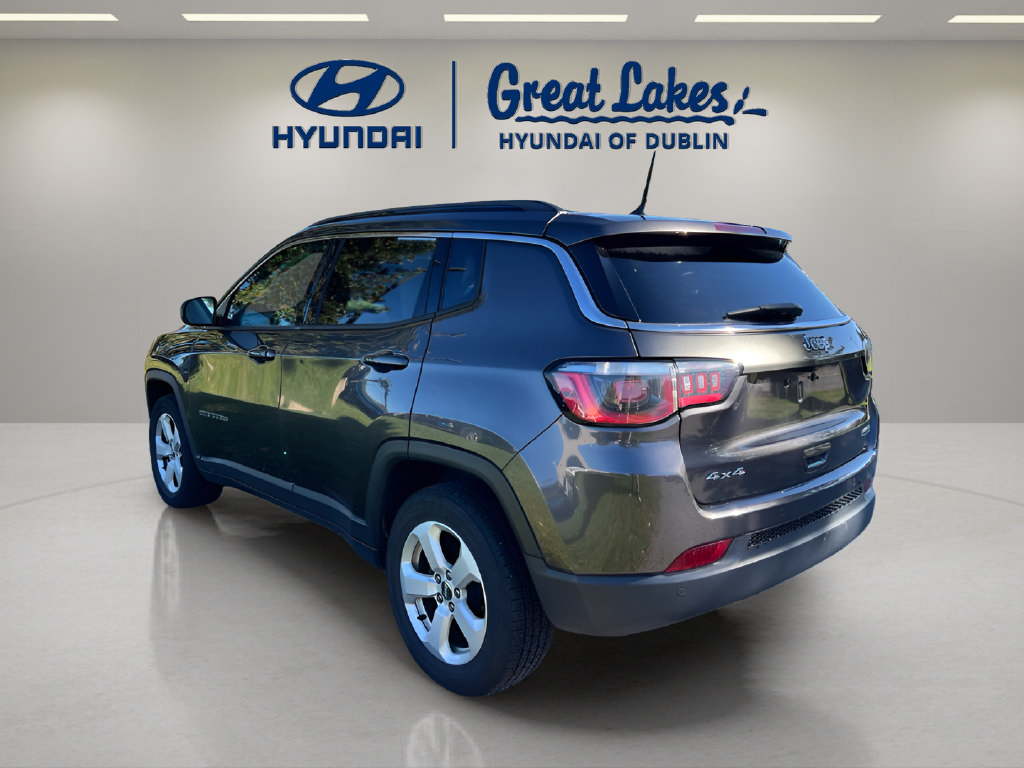 Used 2018 Jeep Compass Latitude w/ Safe & Security Group AWD/4WD image 3