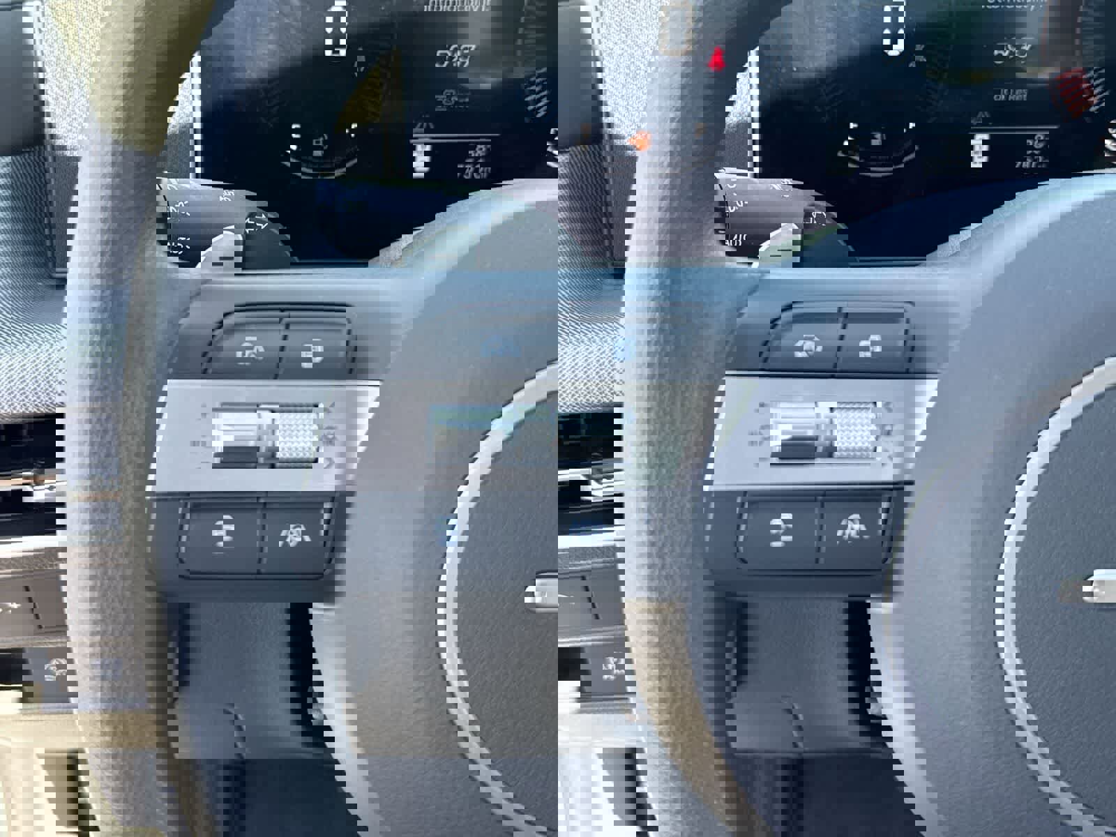 Used 2025 Hyundai Sonata SEL image 28