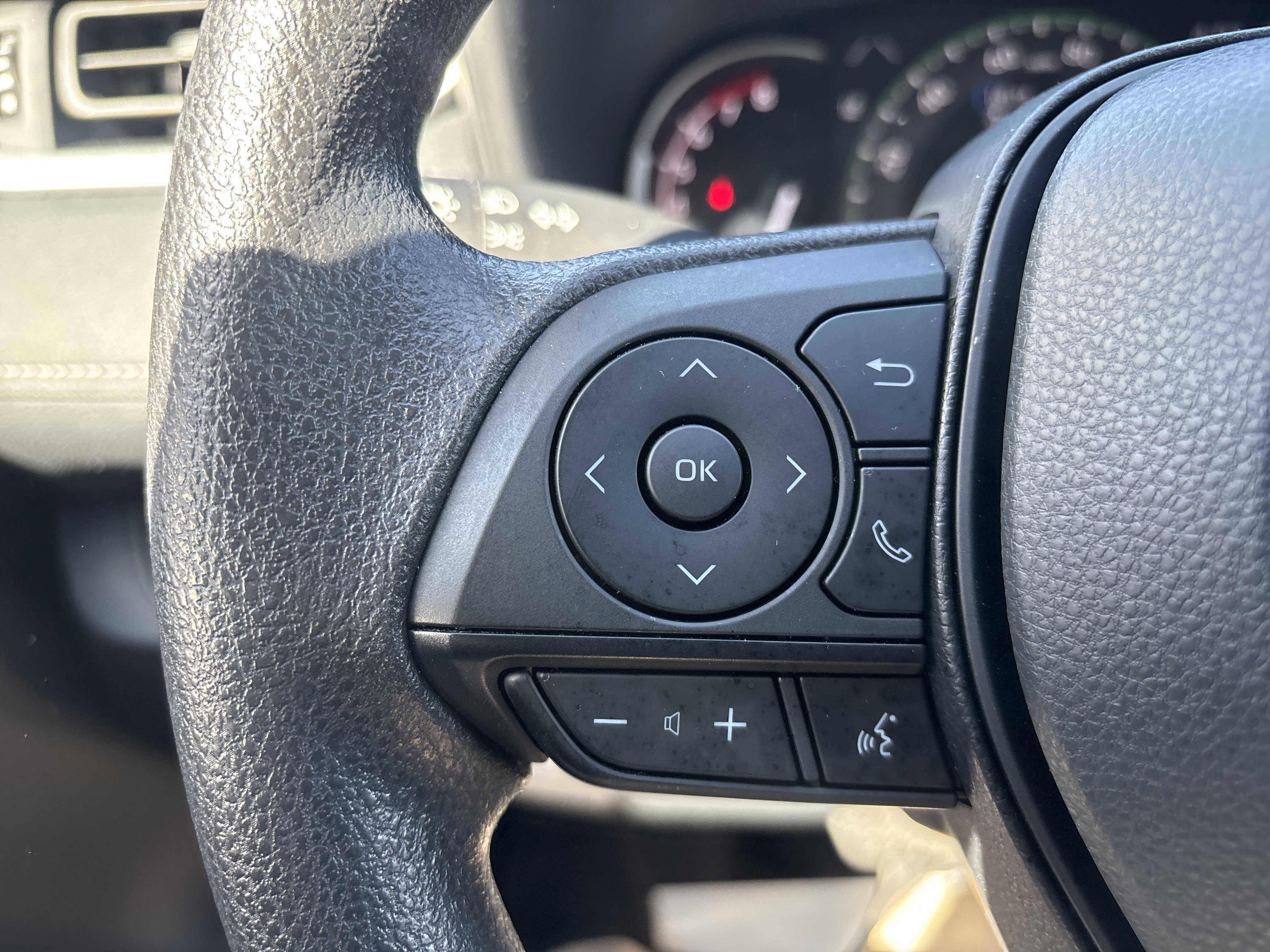 Certified 2025 Toyota RAV4 XLE AWD/4WD image 18
