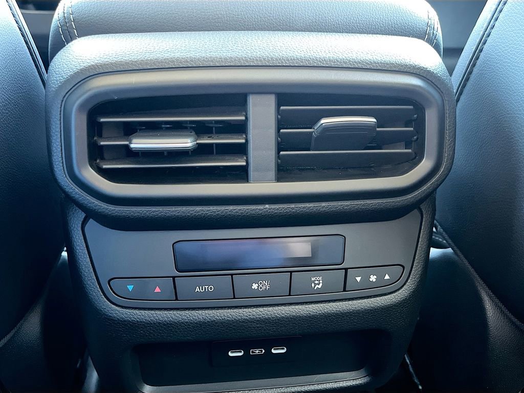 Used 2025 Honda Pilot EX-L image 25