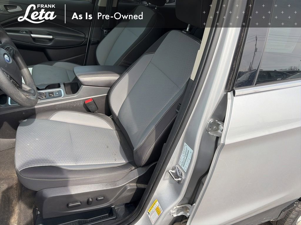 Used 2017 Ford Escape SE w/ Equipment Group 201A image 11