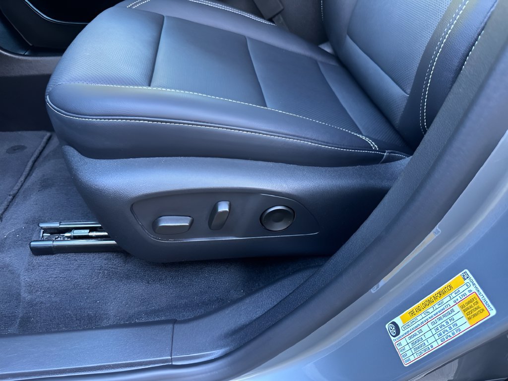 Used 2026 Chevrolet Traverse LT AWD/4WD image 18