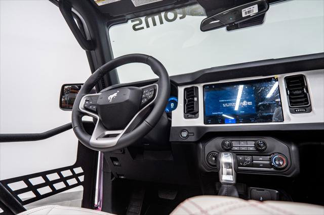 Used 2025 Ford Bronco Outer Banks AWD/4WD image 49