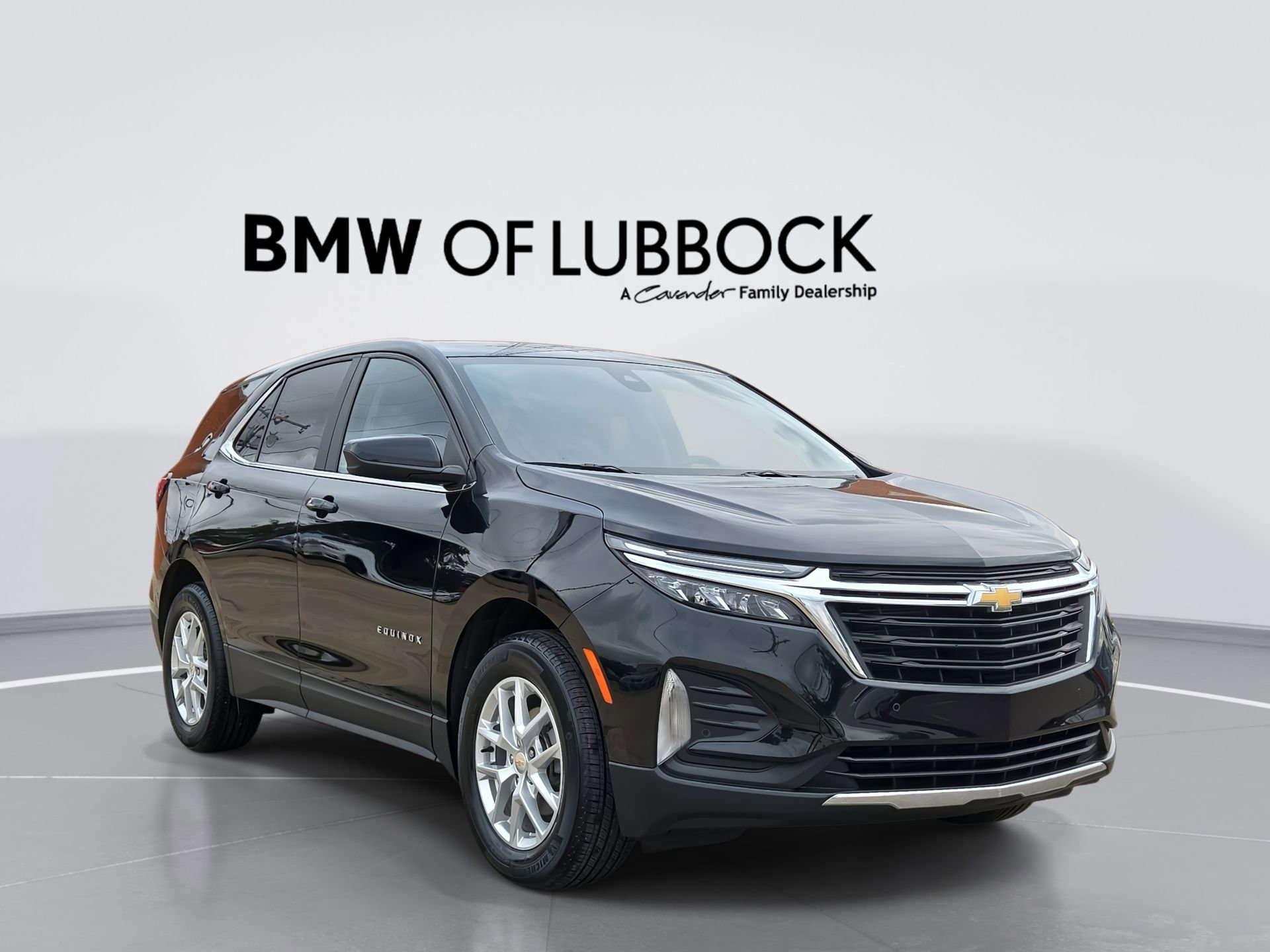 Used 2024 Chevrolet Equinox LT w/ LPO, Floor Liner Package FWD image 1