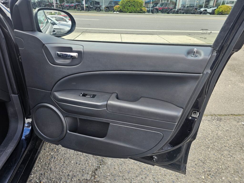 Used 2011 Dodge Caliber Mainstreet FWD image 10