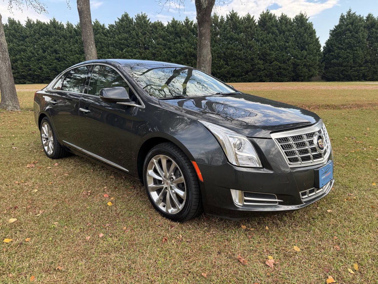 Used 2014 Cadillac XTS Luxury image 2