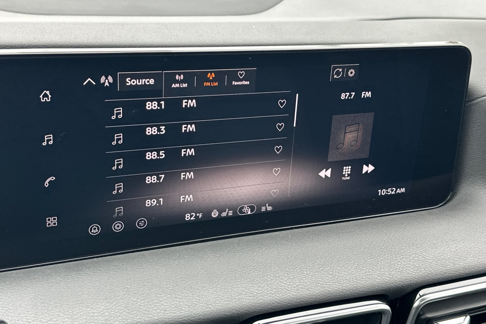 New 2026 Nissan Sentra SV w/ SV Convenience Package FWD image 17