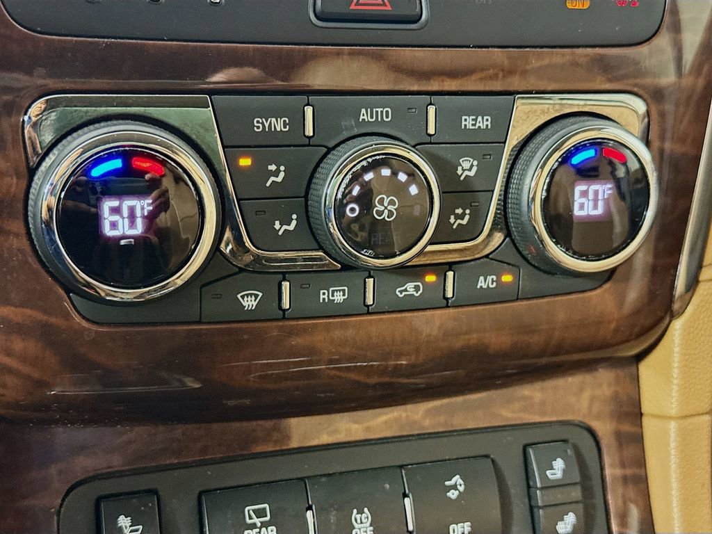 Used 2017 Buick Enclave Leather image 16