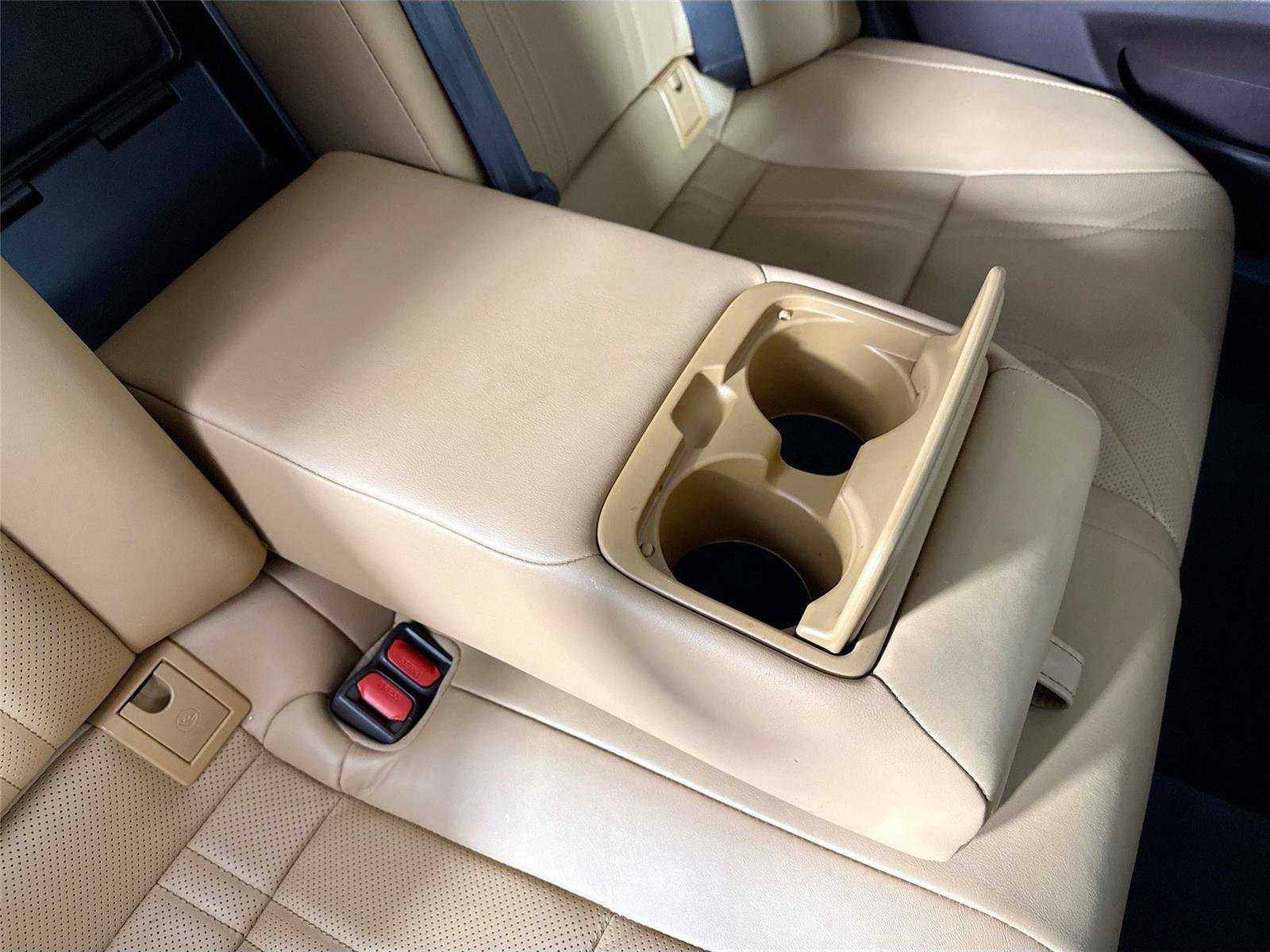 Used 2020 Lexus ES 350 Ultra Luxury w/ Accessory Package 2 image 44