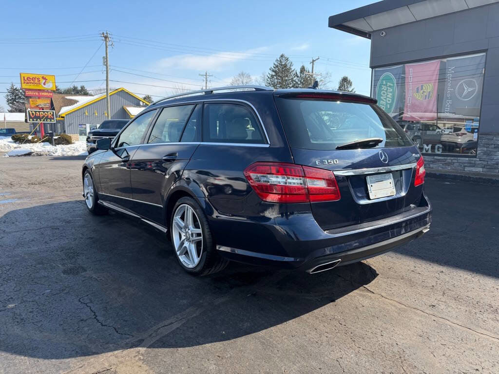 Used 2013 Mercedes-Benz E 350 4MATIC Wagon image 4