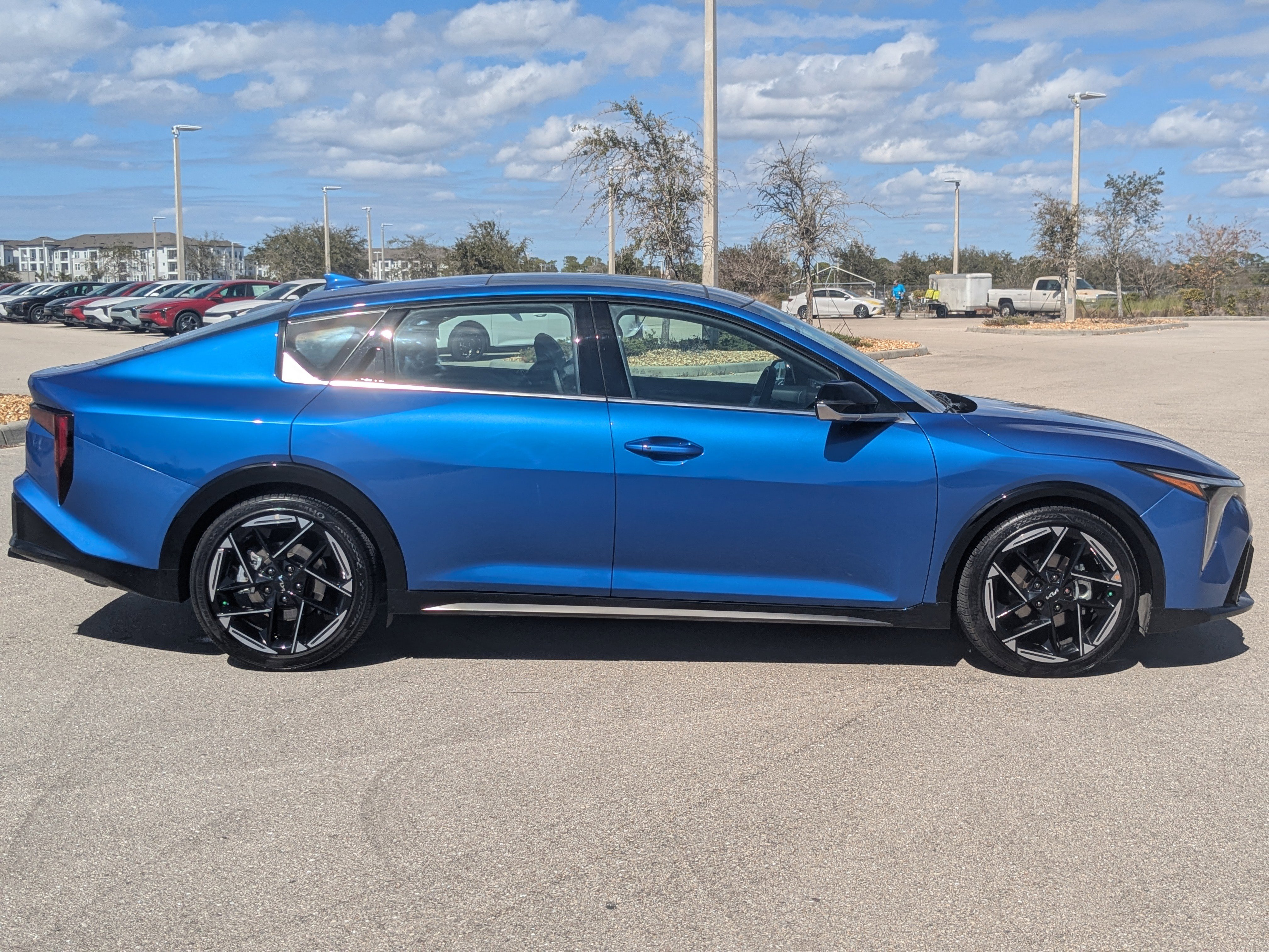 Certified 2025 Kia K4 GT-Line w/ GT-Line Premium Package image 4