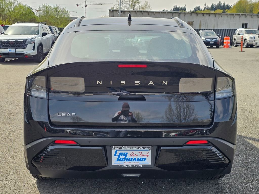 New 2026 Nissan Leaf Platinum+ FWD image 6