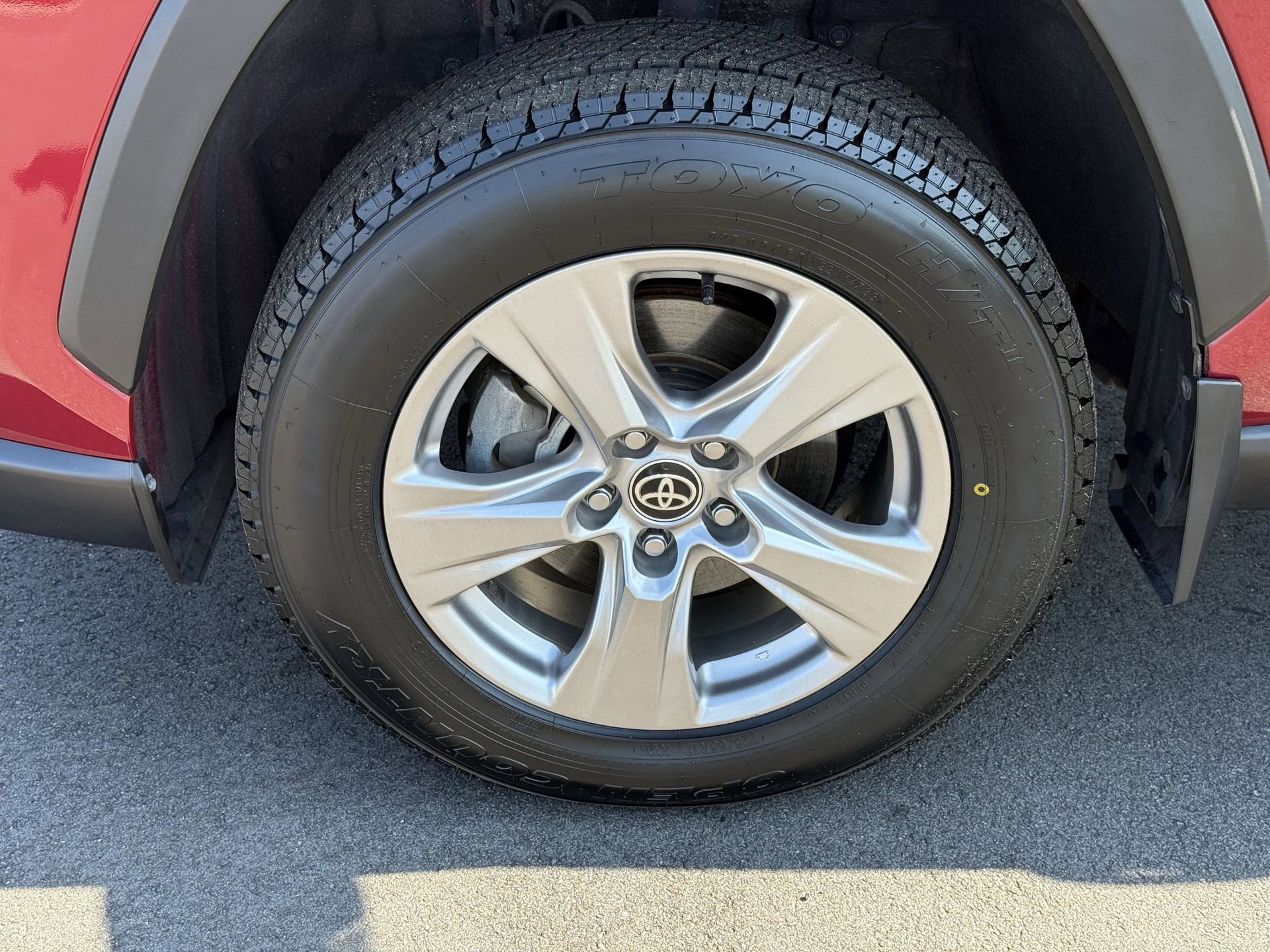 Used 2022 Toyota RAV4 XLE image 35