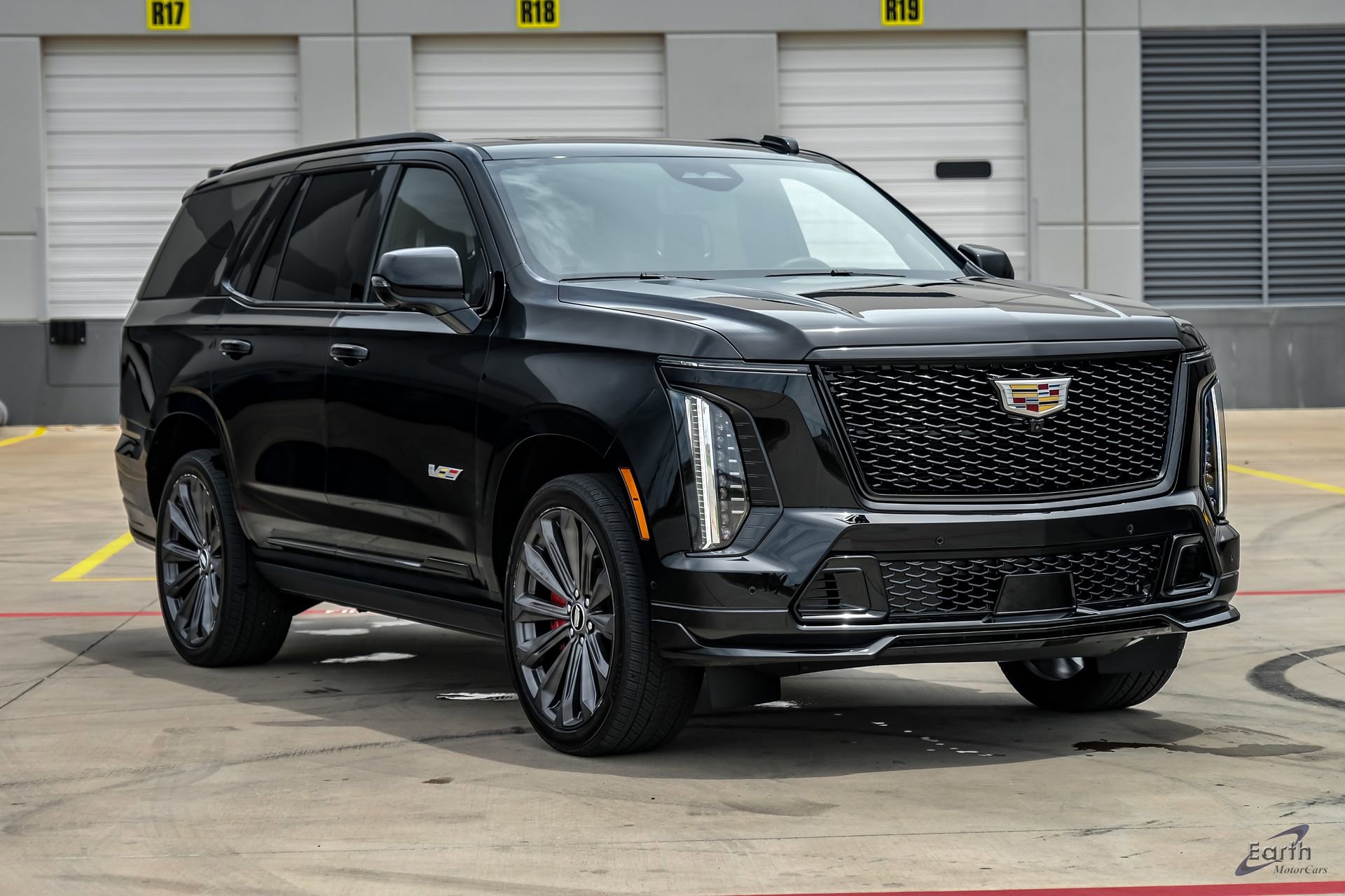 Used 2025 Cadillac Escalade V AWD/4WD image 24