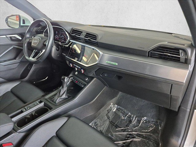 Used 2020 Audi Q3 2.0T Prestige AWD/4WD image 23