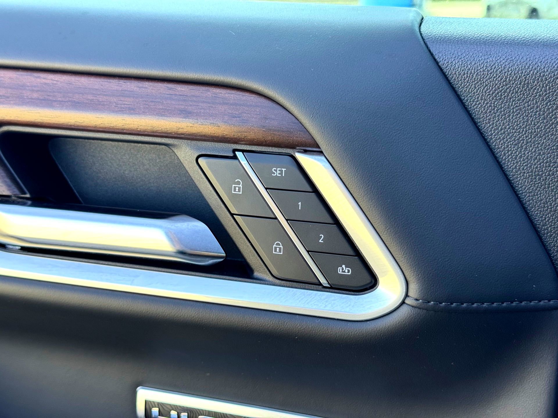 Used 2025 GMC Sierra 1500 Denali Ultimate image 20